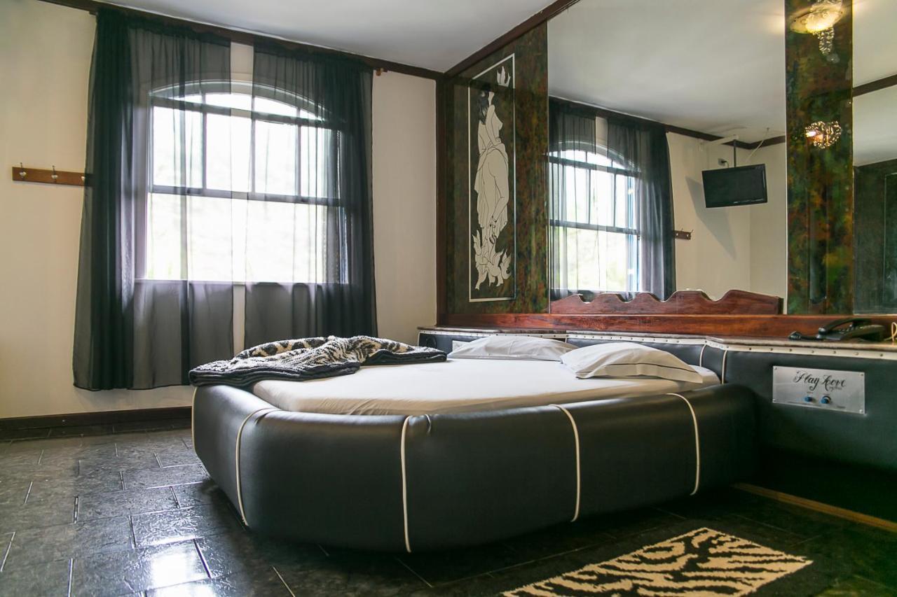 Motel Play Love Petrópolis Eksteriør billede